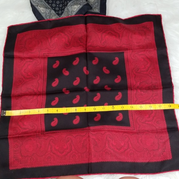 Bundle of two Italian Silk Pattern Hankies. - Picture 7 of 8